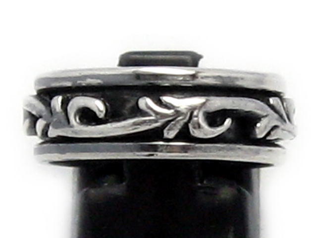 日本925純銀厚身重手荊棘紋轉動戒指