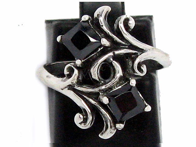 日本925純銀方型黑水晶荊棘紋戒指 可調較大細