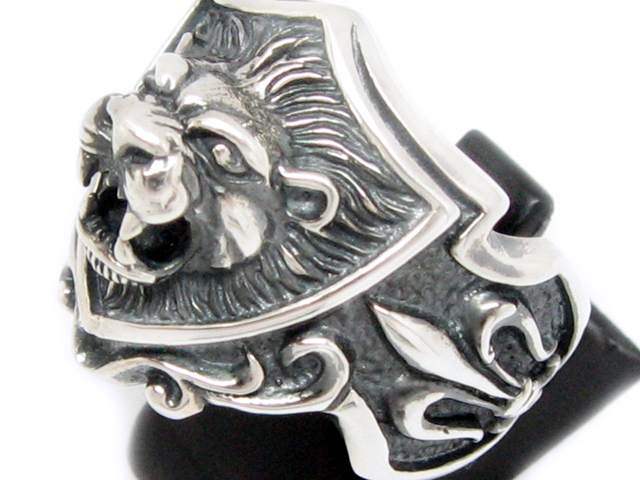 日本925純銀厚身重手立體獅子頭童軍花戒指