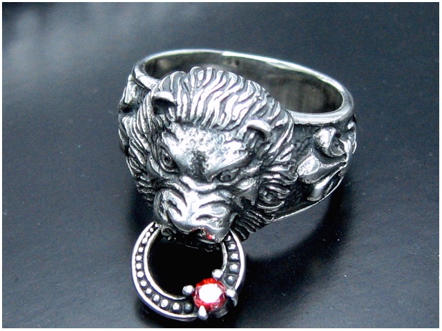 日本925純銀獅頭紅水晶圈戒指