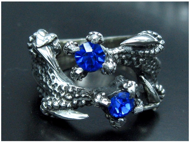 日本925純銀闊身爪藍水晶戒指