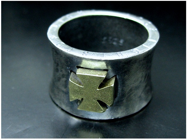 日本925純銀極厚身粗身十字架戒指
