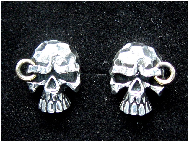 日本925純銀大款凹凸點金骷髏骨頭耳環